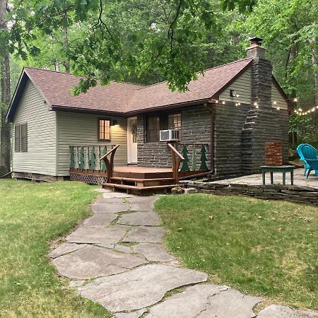 Peaceful Seasonal Wooded Cottage Close To Everything Tafton Exterior photo