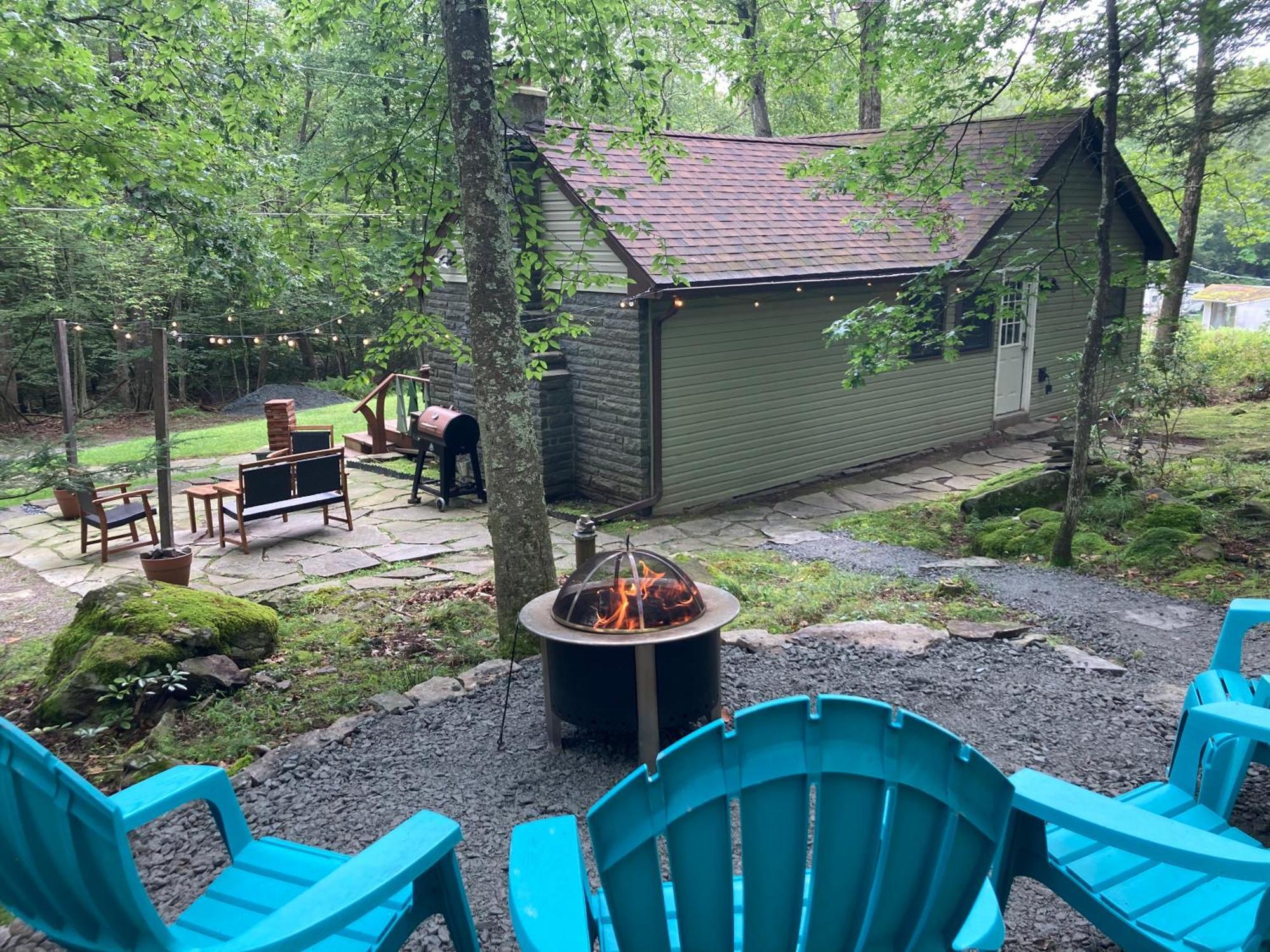 Peaceful Seasonal Wooded Cottage Close To Everything Tafton Exterior photo